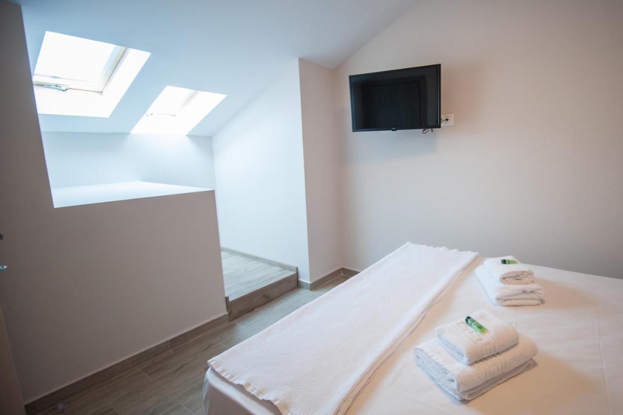 Niki'S Apartments Peraía Zewnętrze zdjęcie