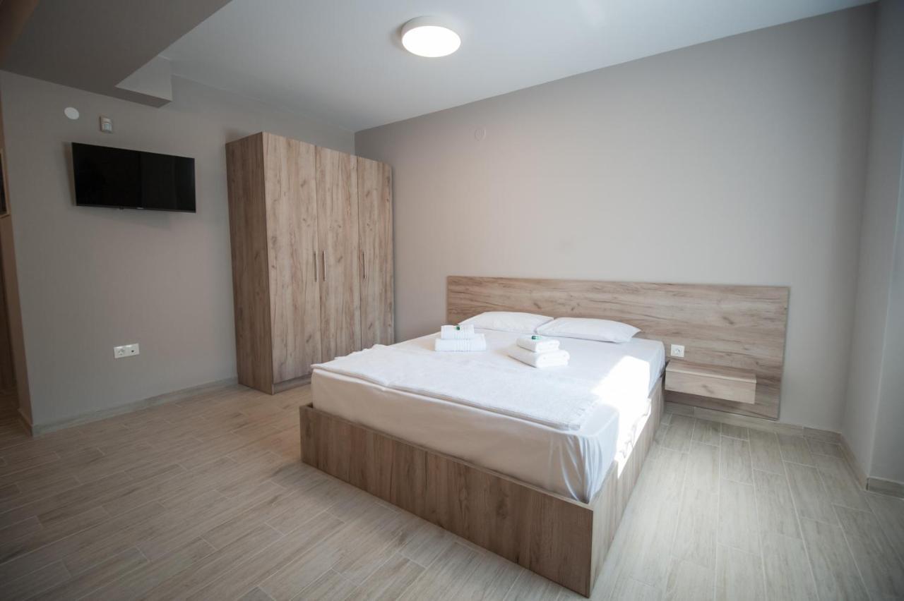 Niki'S Apartments Peraía Zewnętrze zdjęcie